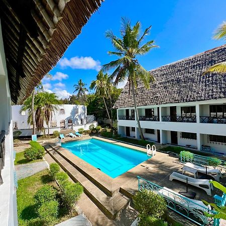 Papillon Garden Bar Villas Bamburi Ngoại thất bức ảnh