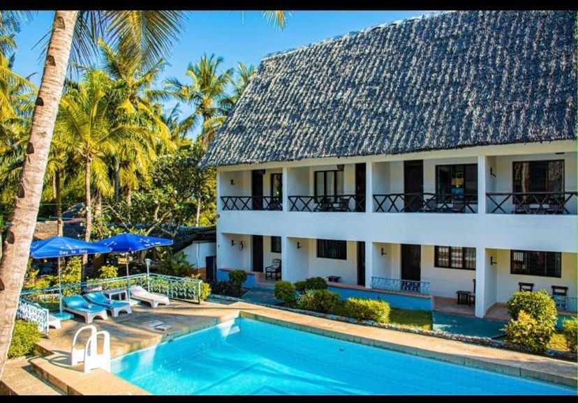 Papillon Garden Bar Villas Bamburi Ngoại thất bức ảnh