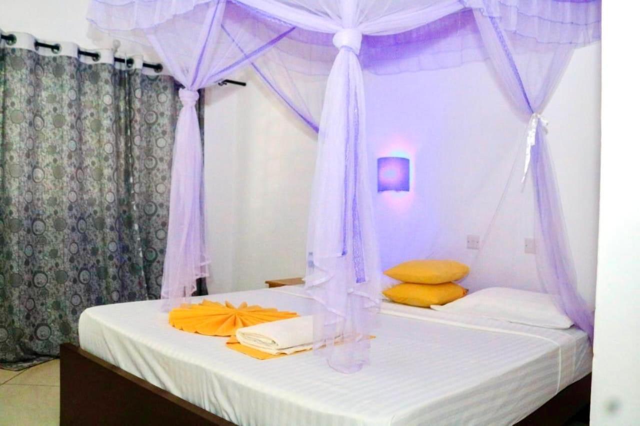 Papillon Garden Bar Villas Bamburi Ngoại thất bức ảnh