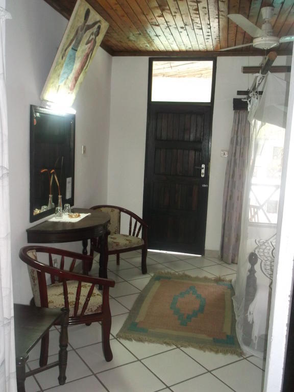 Papillon Garden Bar Villas Bamburi Ngoại thất bức ảnh